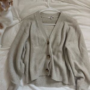 uniqlo cream buttoned cardigan